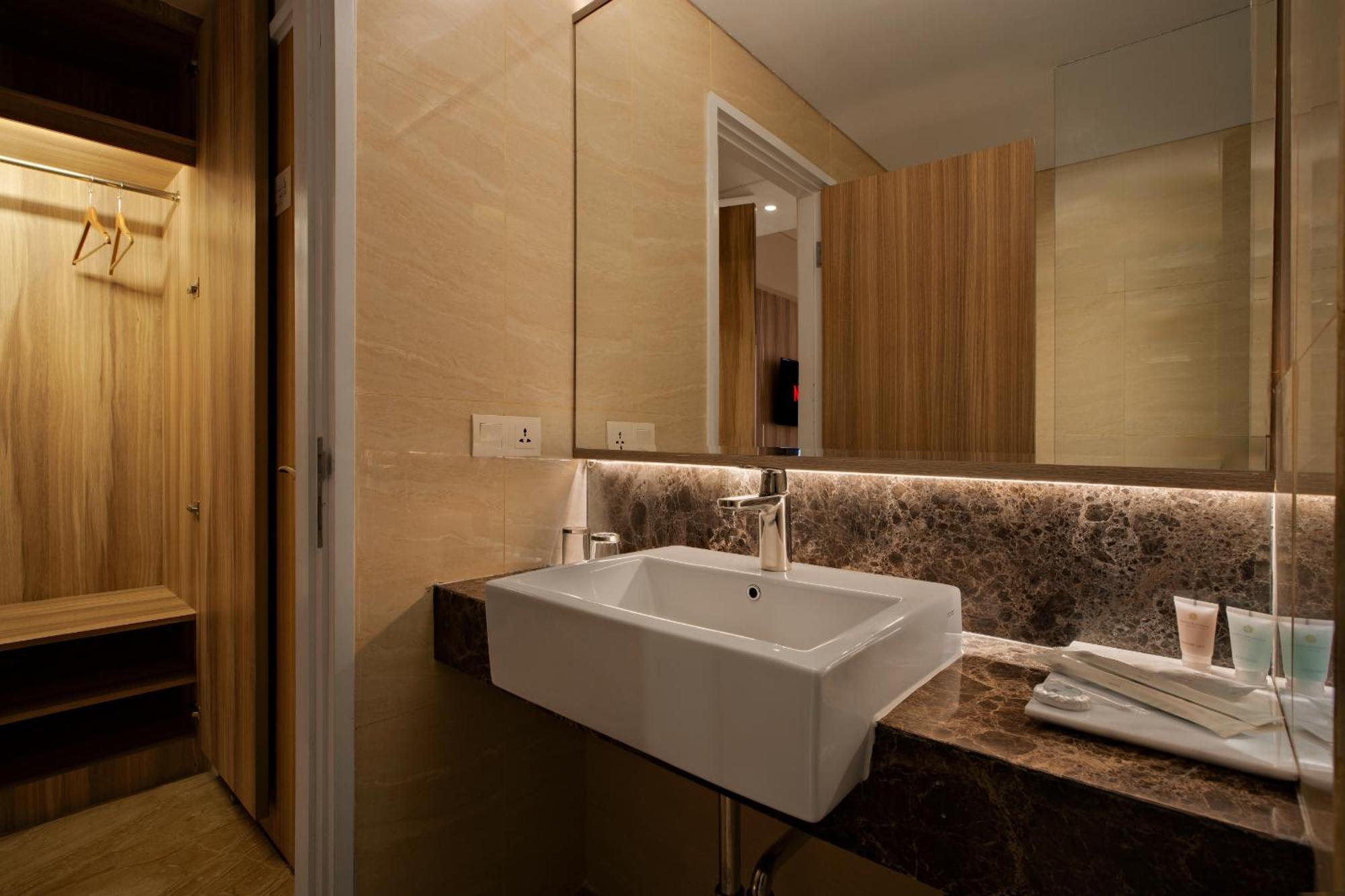 Grand Orchardz Hotel Kemayoran Jakarta Kültér fotó
